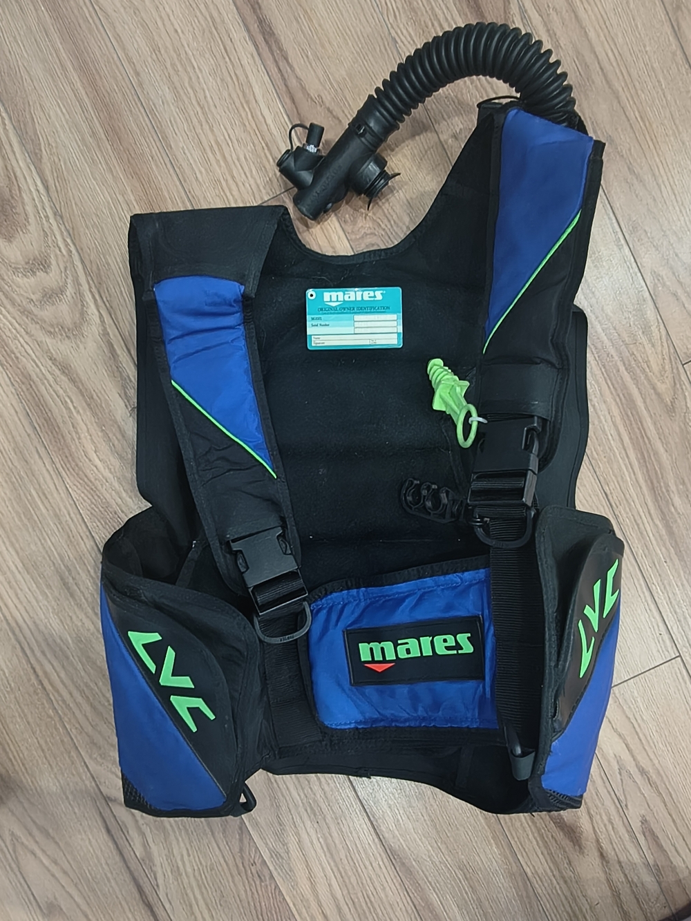mares Blue and Black Buoyancy Compensator (BC) Jacket